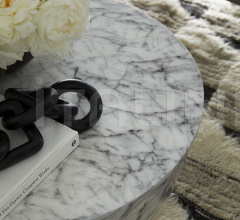 Кофейный столик Godwin Cocktail Table 5639 Кофейный столик Godwin Cocktail Table 5639 фабрика Arteriors