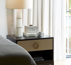 Тумбочка Fitz End Table 4819 Тумбочка Fitz End Table 4819 фабрика Arteriors