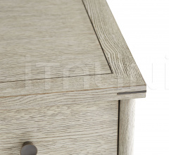 Тумбочка Jobe Chest 5642 Тумбочка Jobe Chest 5642 фабрика Arteriors
