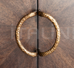 Тумбочка Jonathan Side Table 5123 Тумбочка Jonathan Side Table 5123 фабрика Arteriors