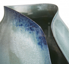 Ваза Isaac Vases 1085 Ваза Isaac Vases 1085 фабрика Arteriors
