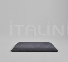 Подушка Brutus Lounge Cushion - Charcoal фабрика 101 Copenhagen