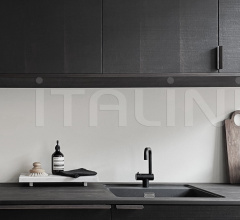 Поднос Oka Tray - Marble фабрика 101 Copenhagen