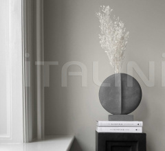 Ваза Guggenheim Vase, Mini - Dark Grey фабрика 101 Copenhagen