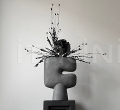 Ваза Tribal Vase, Big - Dark Grey фабрика 101 Copenhagen