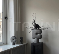 Ваза Tribal Vase, Big - Dark Grey фабрика 101 Copenhagen