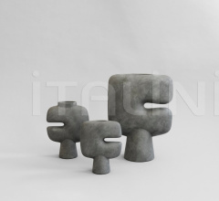 Ваза Tribal Vase, Medio - Dark Grey фабрика 101 Copenhagen