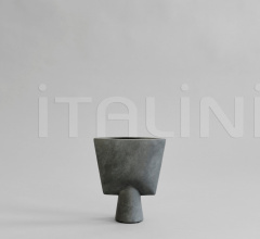 Итальянские Предметы интерьера - Ваза Sphere Vase Triangle, Mini - Dark Grey Итальянские Предметы интерьера - Ваза Sphere Vase Triangle, Mini - Dark Grey фабрика 101 Copenhagen