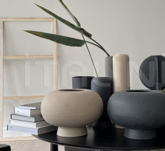 Итальянские Предметы интерьера - Ваза Kabin Vase, Tall - Sand Итальянские Предметы интерьера - Ваза Kabin Vase, Tall - Sand фабрика 101 Copenhagen