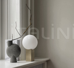 Настольный светильник Hoop Table Lamp - Brass фабрика 101 Copenhagen