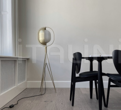 Напольный светильник Pearl Floorlamp - Brass фабрика 101 Copenhagen