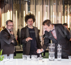 Итальянские Вазы - Ваза Born Broken фабрика Lasvit