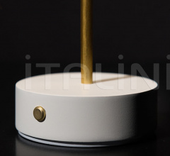 Итальянские Настольные светильники - Настольный светильник ACCORDEON BATTERY TABLE Итальянские Настольные светильники - Настольный светильник ACCORDEON BATTERY TABLE фабрика Slamp