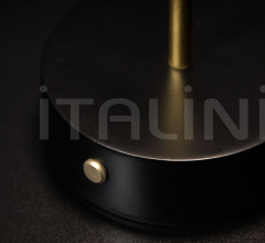 Итальянские Настольные светильники - Настольный светильник ACCORDEON BATTERY TABLE Итальянские Настольные светильники - Настольный светильник ACCORDEON BATTERY TABLE фабрика Slamp