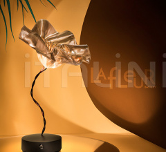 Итальянские Настольные светильники - Настольный светильник LAFLEUR Итальянские Настольные светильники - Настольный светильник LAFLEUR фабрика Slamp