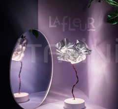 Итальянские Настольные светильники - Настольный светильник LAFLEUR Итальянские Настольные светильники - Настольный светильник LAFLEUR фабрика Slamp