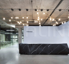 Итальянские Свет - Подвесной светильник Dot Line Suspension Итальянские Свет - Подвесной светильник Dot Line Suspension фабрика Lambert & Fils