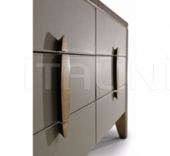 Комод VENDOME DRESSER Комод VENDOME DRESSER фабрика Hugues Chevalier