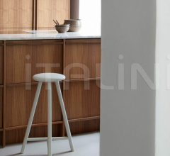 Итальянские Рестораны/Бары - Барный стул PERCH STOOL Итальянские Рестораны/Бары - Барный стул PERCH STOOL фабрика Nikari