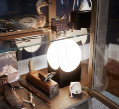 Настольный светильник Atlas 01 Настольный светильник Atlas 01 фабрика Roll & Hill