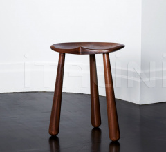 Стул Taper Low Stool фабрика Roll & Hill