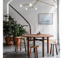 Стул Taper Low Stool фабрика Roll & Hill