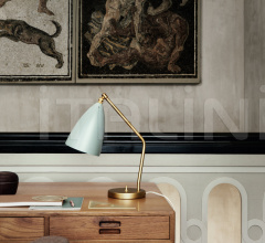 Настольный светильник Gräshoppa Table Lamp Настольный светильник Gräshoppa Table Lamp фабрика Gubi