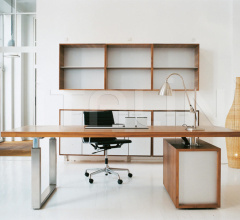 Настольный светильник BL1 Table Lamp Настольный светильник BL1 Table Lamp фабрика Gubi