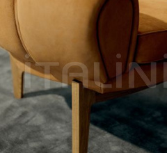 Кресло Croissant Lounge Chair Кресло Croissant Lounge Chair фабрика Gubi