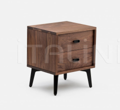 Тумбочка MCQUEEN BEDSIDE CHEST Тумбочка MCQUEEN BEDSIDE CHEST фабрика De La Espada