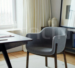 Стул с подлокотниками PORTO DINING CHAIR фабрика De La Espada