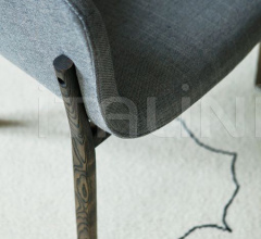 Стул с подлокотниками PORTO DINING CHAIR фабрика De La Espada