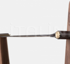 Стул с подлокотниками CAPO DINING ARMCHAIR фабрика De La Espada