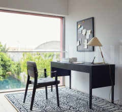 Стул с подлокотниками CAPO DINING ARMCHAIR фабрика De La Espada