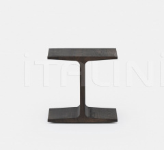 Столик I-BEAM SIDE TABLE Столик I-BEAM SIDE TABLE фабрика De La Espada