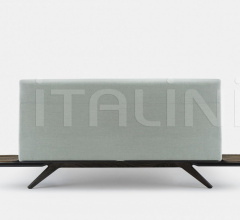 Кровать HEPBURN BED Кровать HEPBURN BED фабрика De La Espada