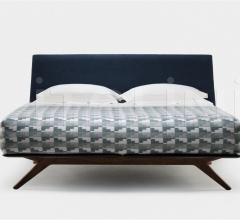 Кровать HEPBURN BED Кровать HEPBURN BED фабрика De La Espada