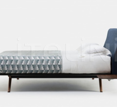 Кровать HEPBURN BED Кровать HEPBURN BED фабрика De La Espada