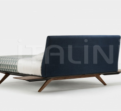 Кровать HEPBURN BED Кровать HEPBURN BED фабрика De La Espada