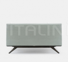 Кровать HEPBURN BED Кровать HEPBURN BED фабрика De La Espada