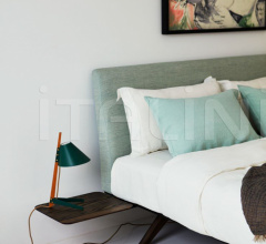 Кровать HEPBURN BED Кровать HEPBURN BED фабрика De La Espada