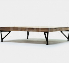 Журнальный столик ARMSTRONG COFFEE TABLE Журнальный столик ARMSTRONG COFFEE TABLE фабрика De La Espada