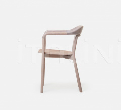 Стул с подлокотниками DUET CHAIR - TIMBER SEAT фабрика De La Espada