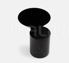 Столик LAUREL SIDE TABLE IN MARBLE Столик LAUREL SIDE TABLE IN MARBLE фабрика De La Espada
