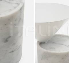 Столик LAUREL SIDE TABLE IN MARBLE Столик LAUREL SIDE TABLE IN MARBLE фабрика De La Espada