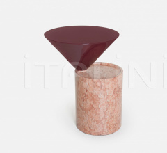Столик LAUREL SIDE TABLE IN MARBLE Столик LAUREL SIDE TABLE IN MARBLE фабрика De La Espada