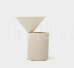 Столик LAUREL SIDE TABLE IN MARBLE Столик LAUREL SIDE TABLE IN MARBLE фабрика De La Espada