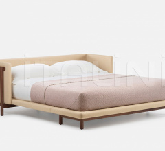 Кровать FRAME BED WITH ARMS фабрика De La Espada