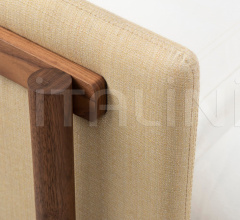 Кровать FRAME BED WITH ARMS фабрика De La Espada