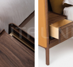 Кровать DUBOIS BED, LOW HEADBOARD, WITH BEDSIDE TABLES фабрика De La Espada